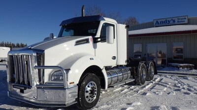 2023 KENWORTH T880 DAY CAB TRACTOR #1985