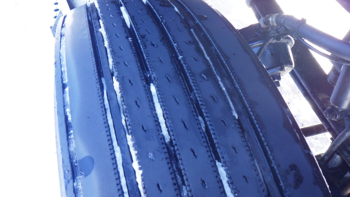 2023 KENWORTH T880 DAY CAB TRACTOR #1985