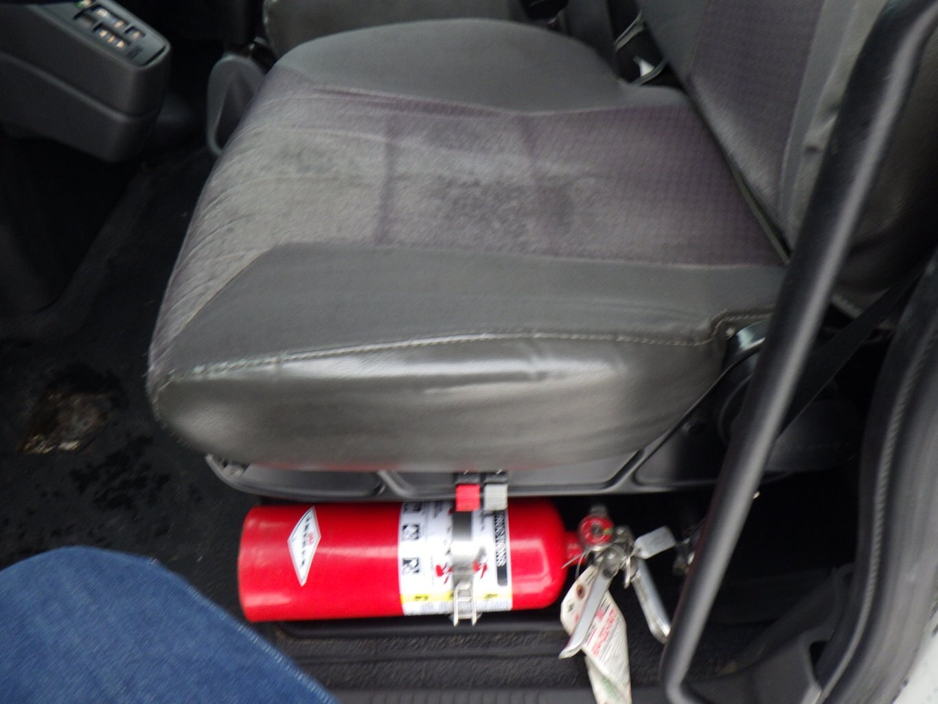 2019 International 4300 w/ 26' Dry Van #6272