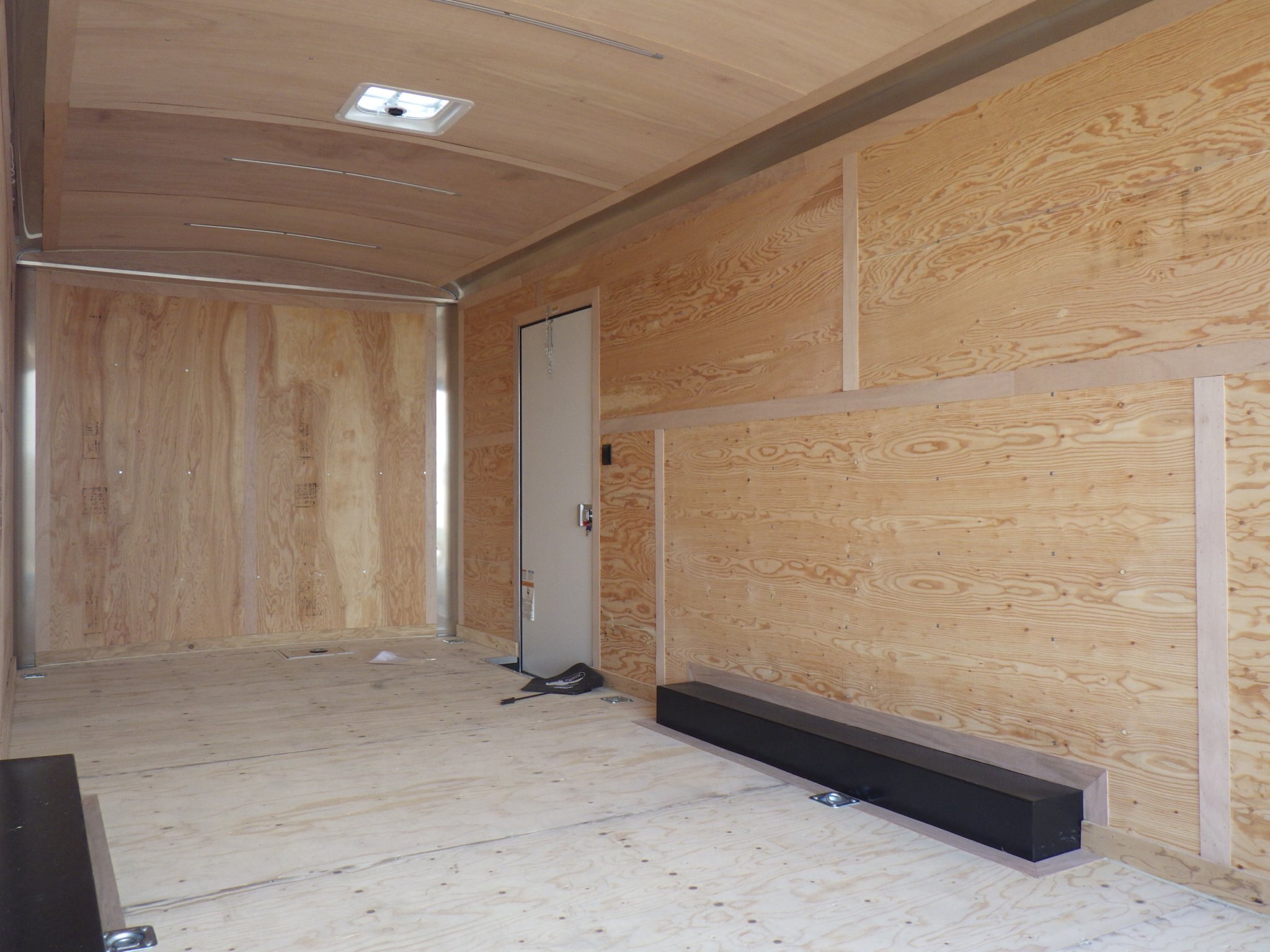 2027 Cargo Mate Blazer 8.5 x 20 Enclosed Trailer #807864
