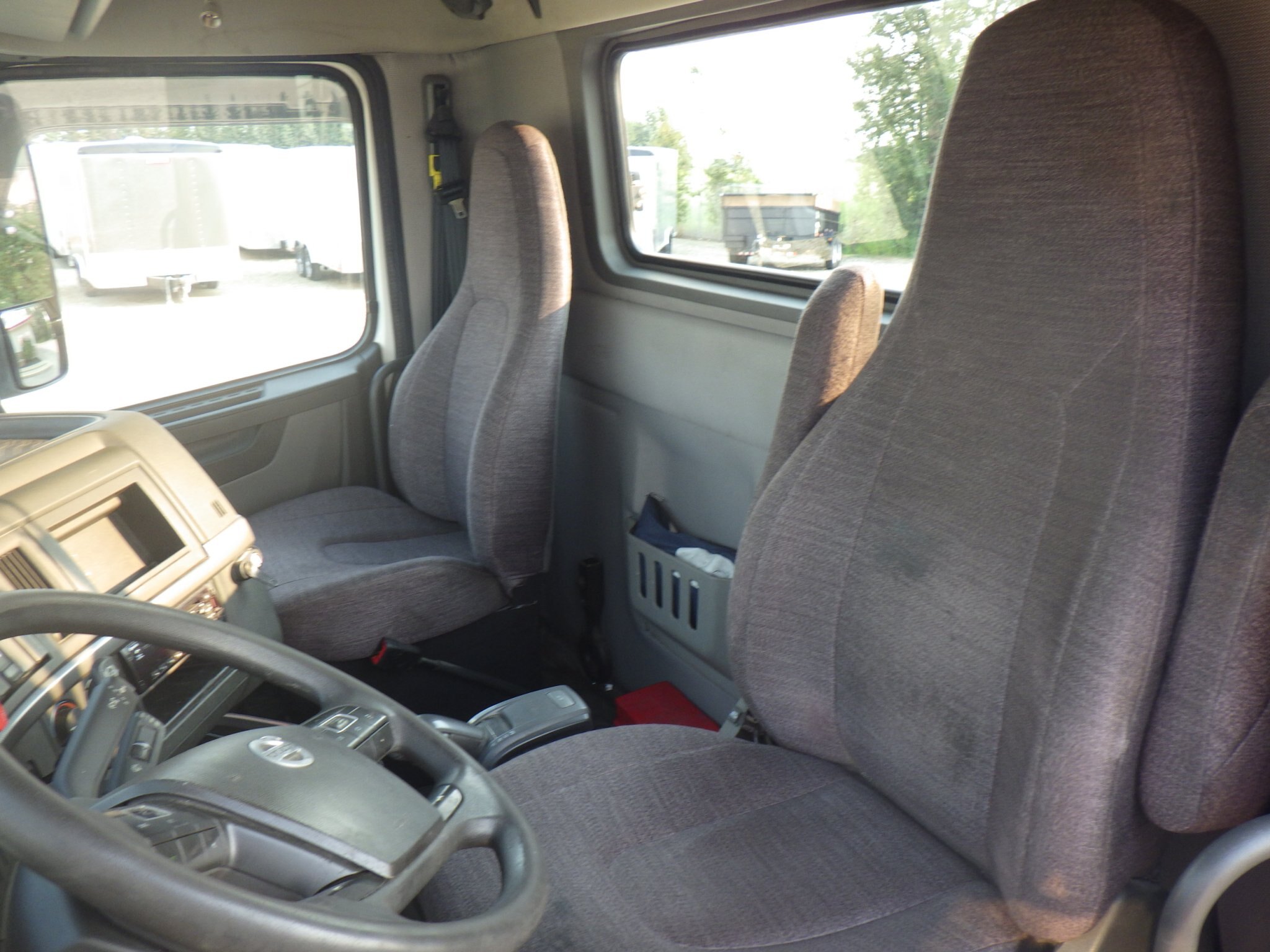 2019 Volvo VNL64300 Day Cab #3440