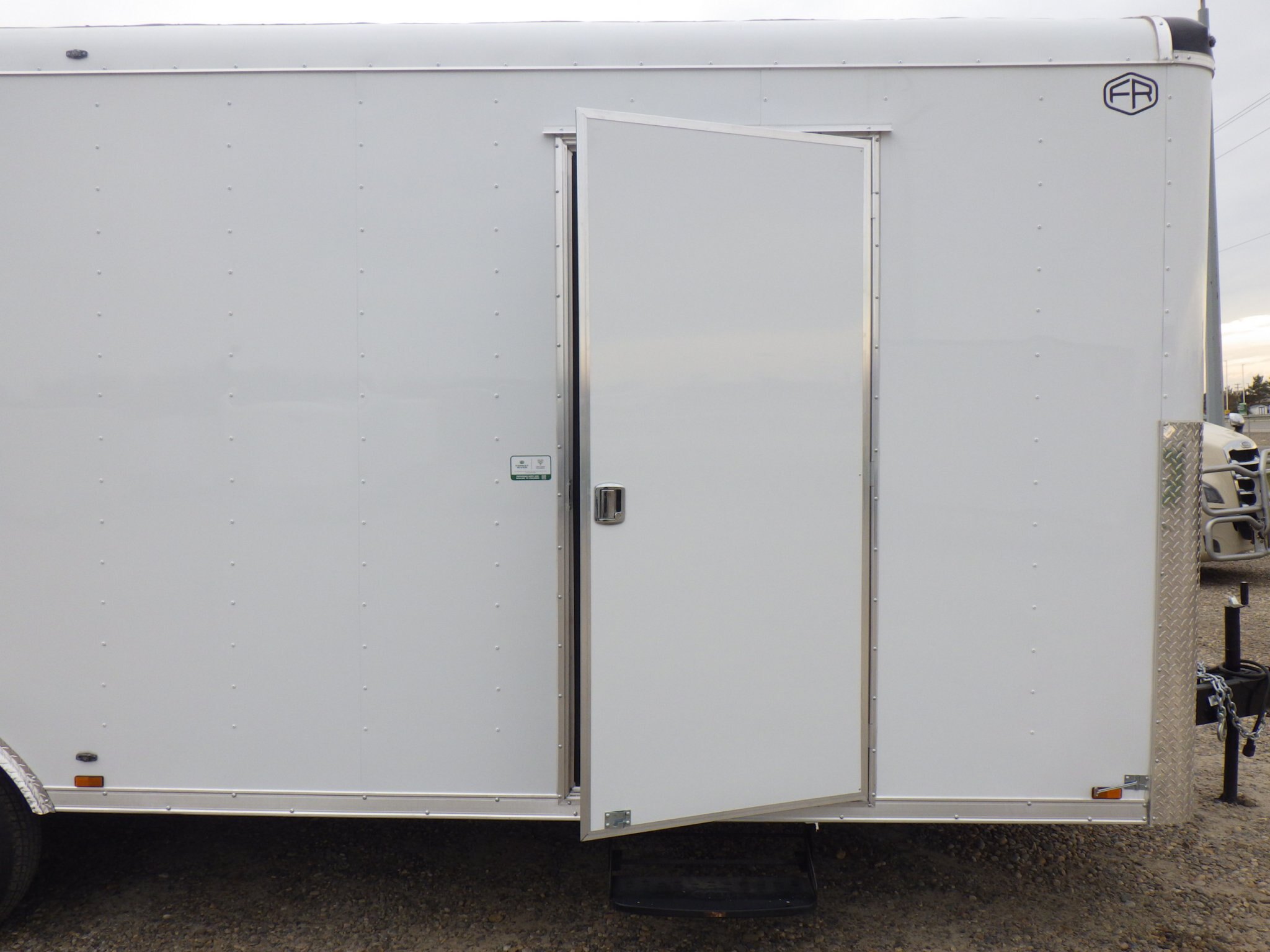 2027 CARGO MATE BLAZER 8.5 X 24 ENCLOSED #807865