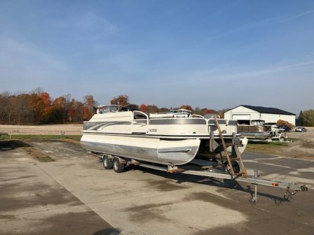 2004 CRESTLINER 2785 CFI