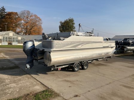 2004 CRESTLINER 2785 CFI