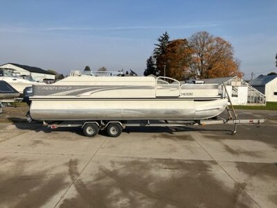2004 CRESTLINER 2785 CFI