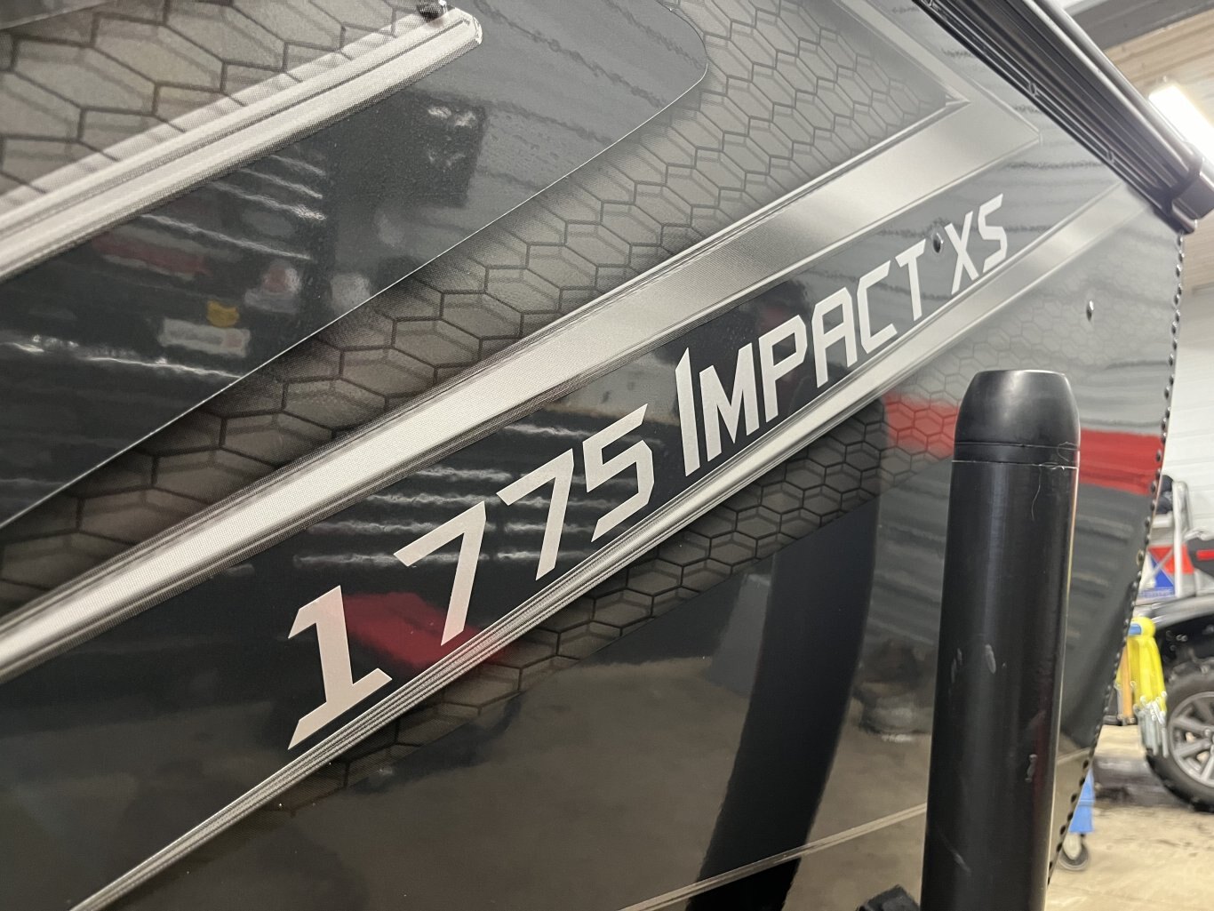 2025 Lund 1775 Impact XS Sport