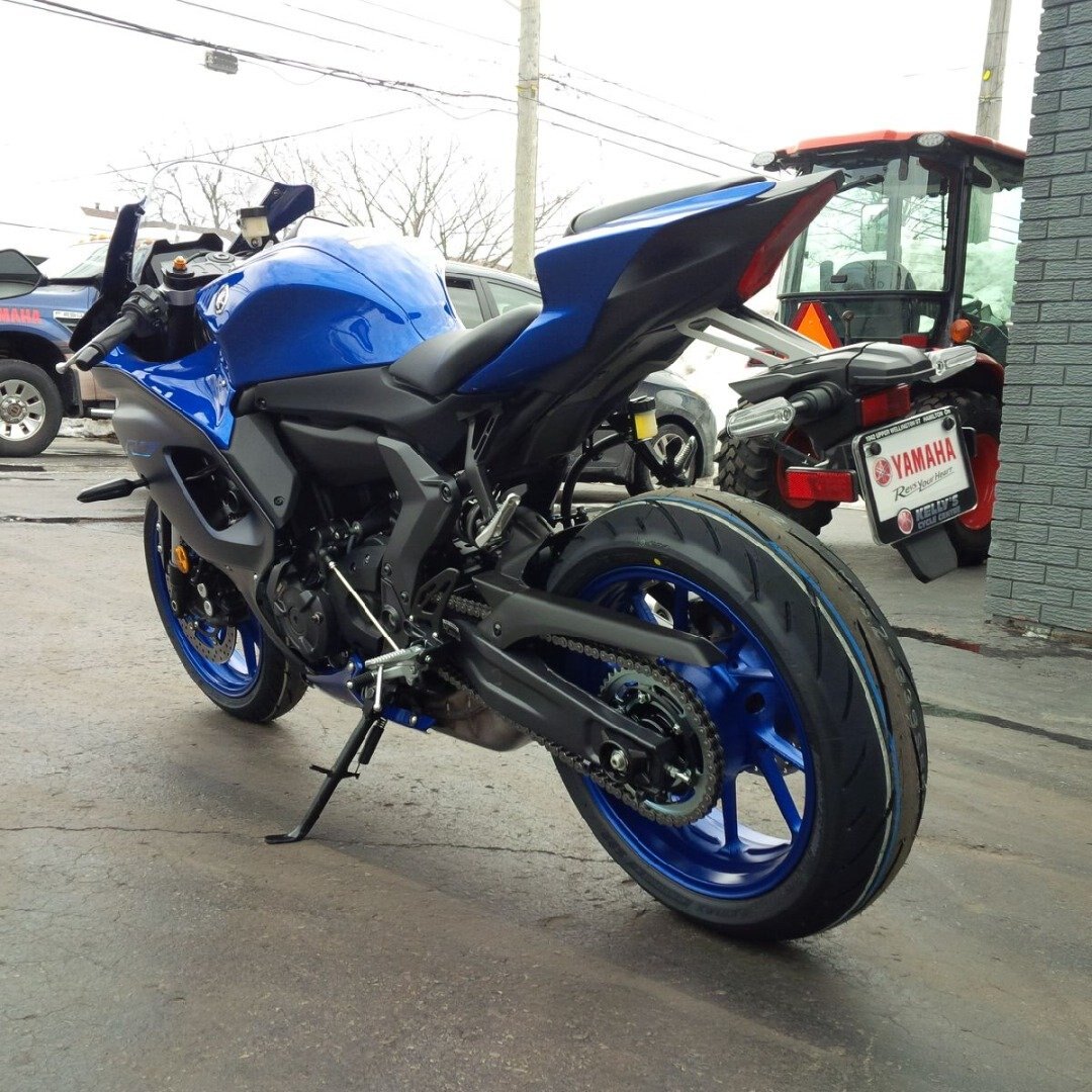 2023 Yamaha YZF R7 Team Yamaha Blue