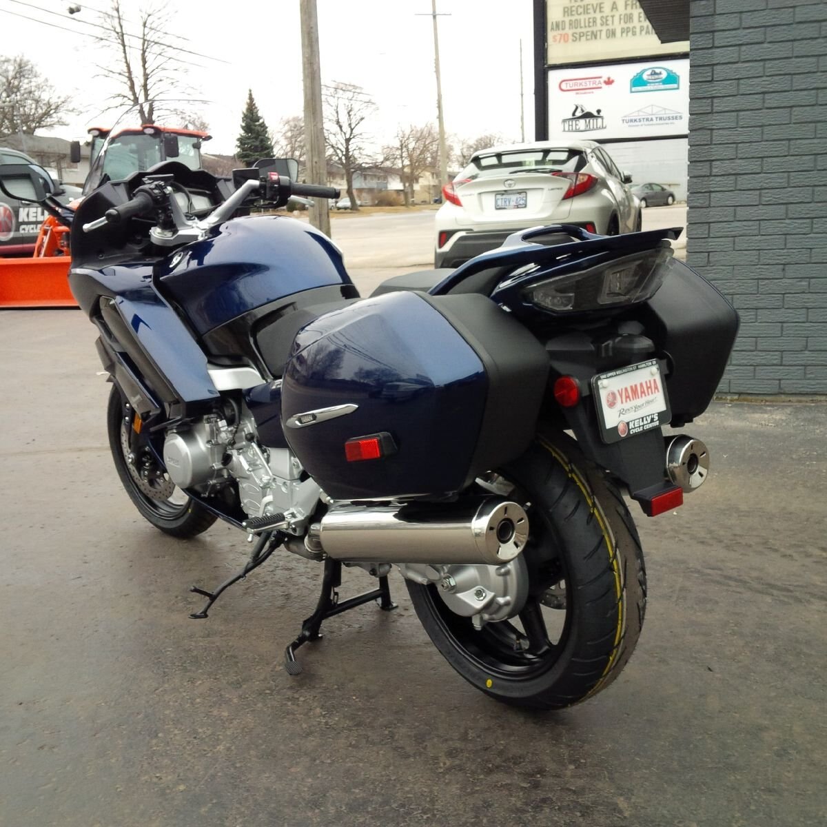 2024 Yamaha FJR1300ES