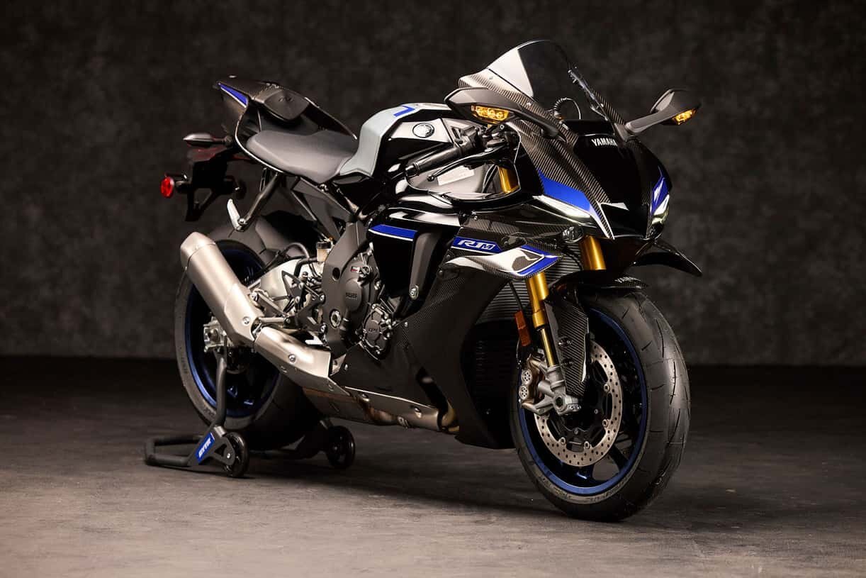 2025 Yamaha YZF R1M