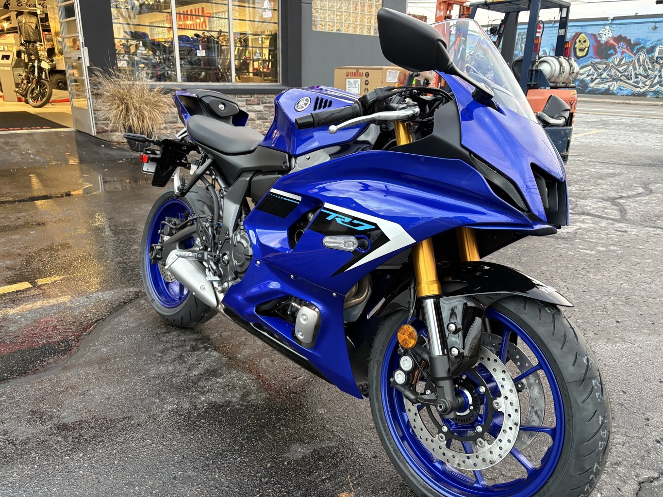 2025 Yamaha YZF R7 Team Yamaha Blue