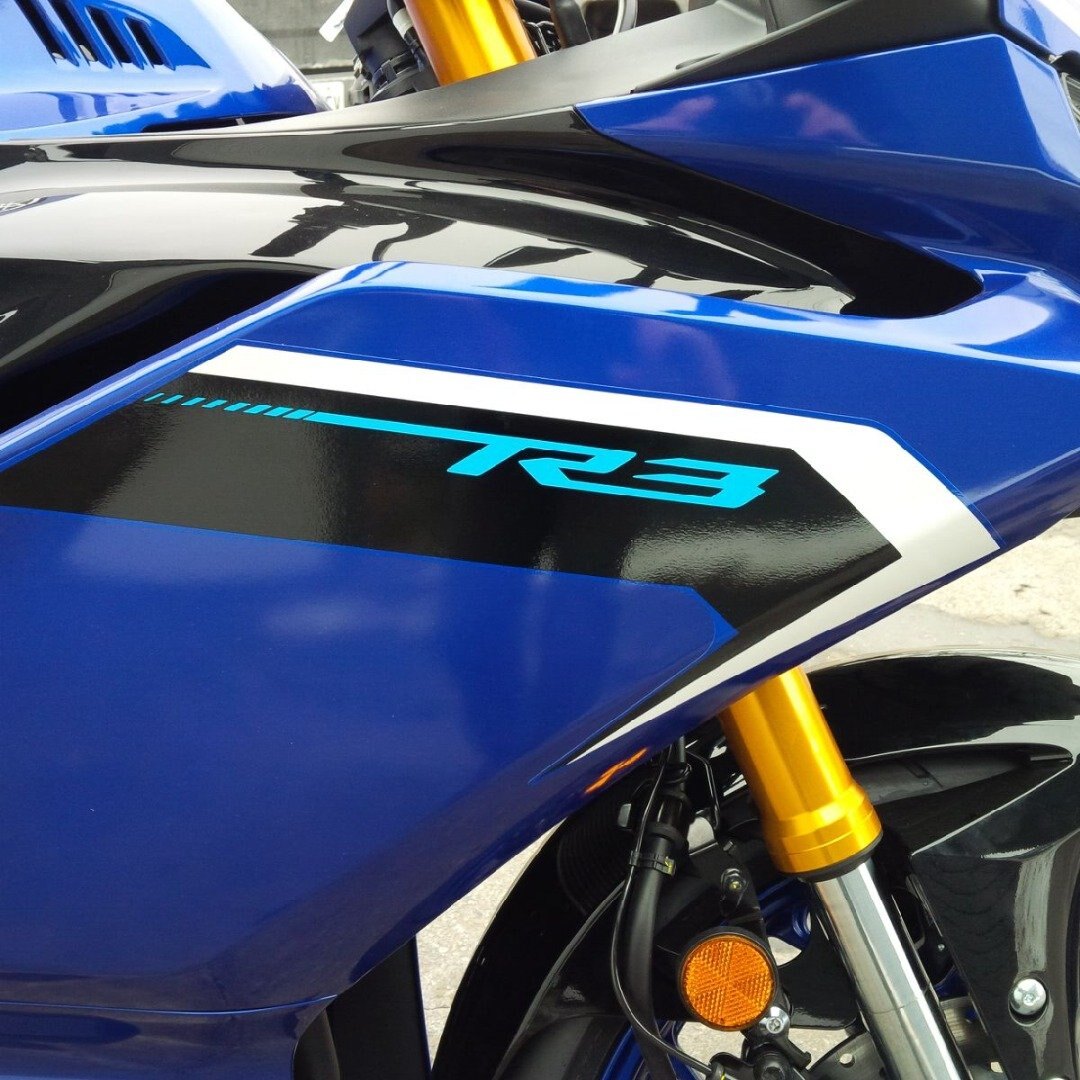 2025 Yamaha YZF R3 Team Yamaha Blue