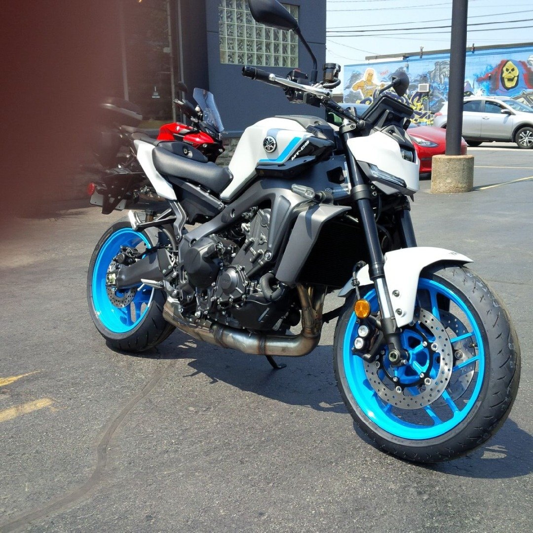2025 Yamaha MT 09 Ice Storm