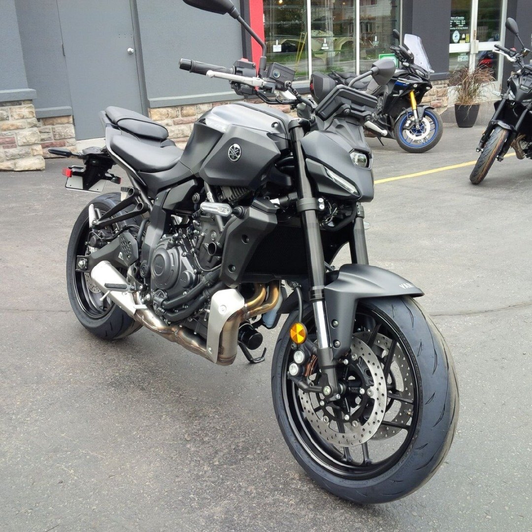 2025 Yamaha MT 07 Matte Raven Black