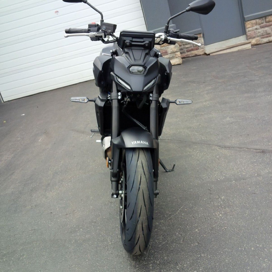 2025 Yamaha MT 07 Matte Raven Black