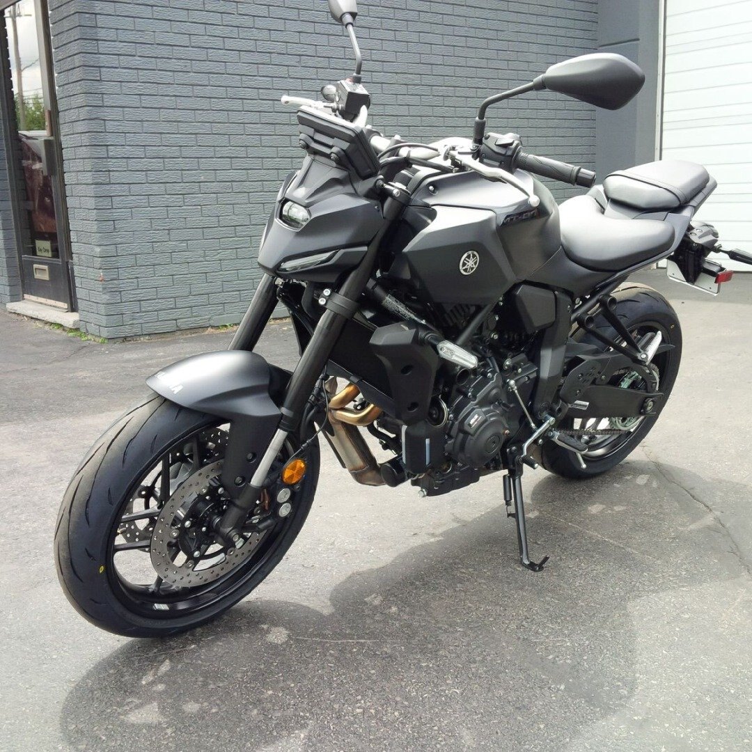 2025 Yamaha MT 07 Matte Raven Black