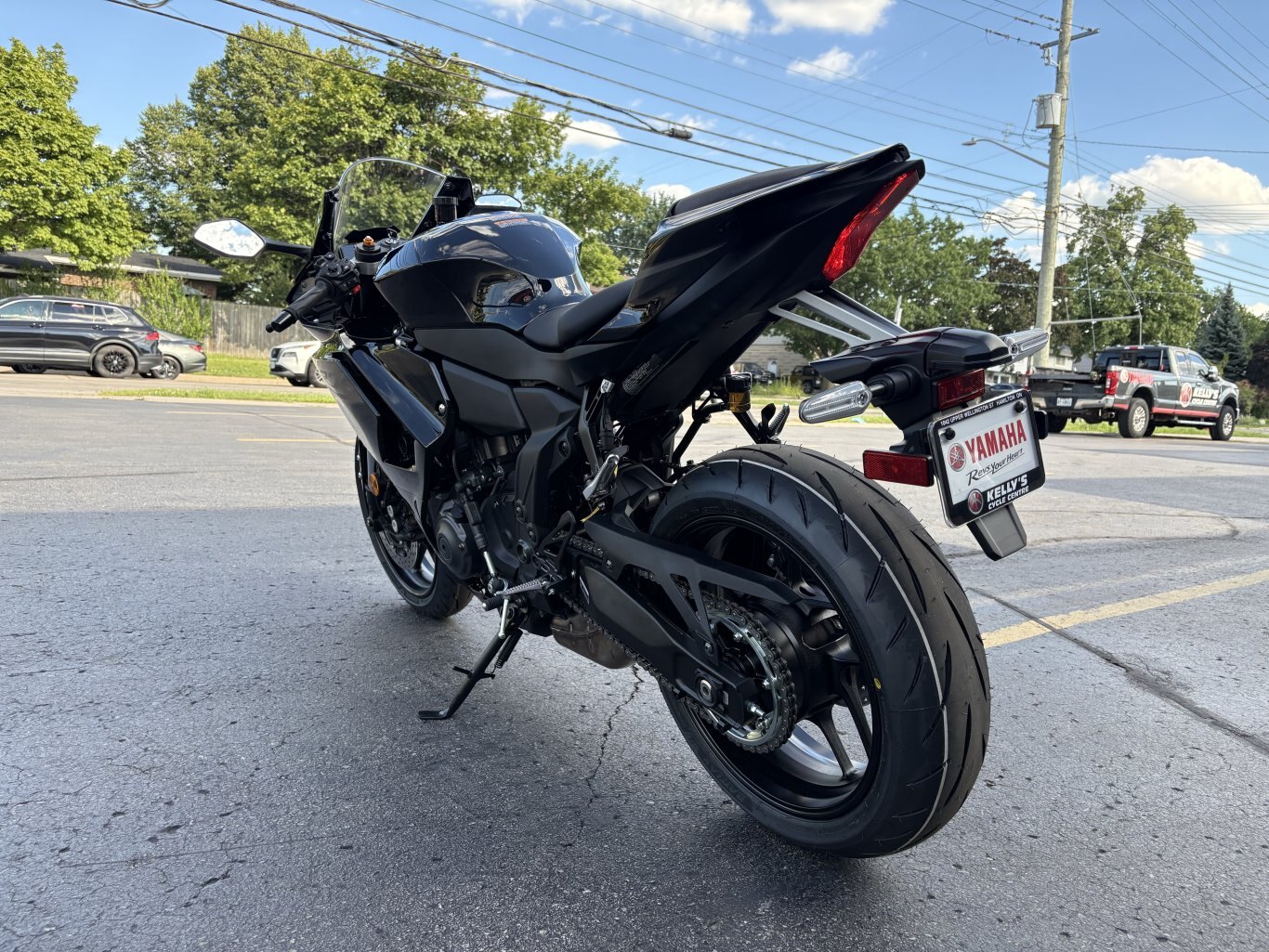 2026 Yamaha YZF R7 Raven Black