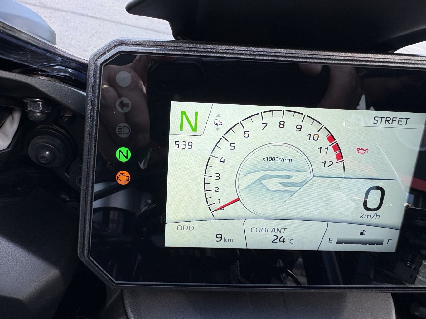 2026 Yamaha YZF R7 Raven Black