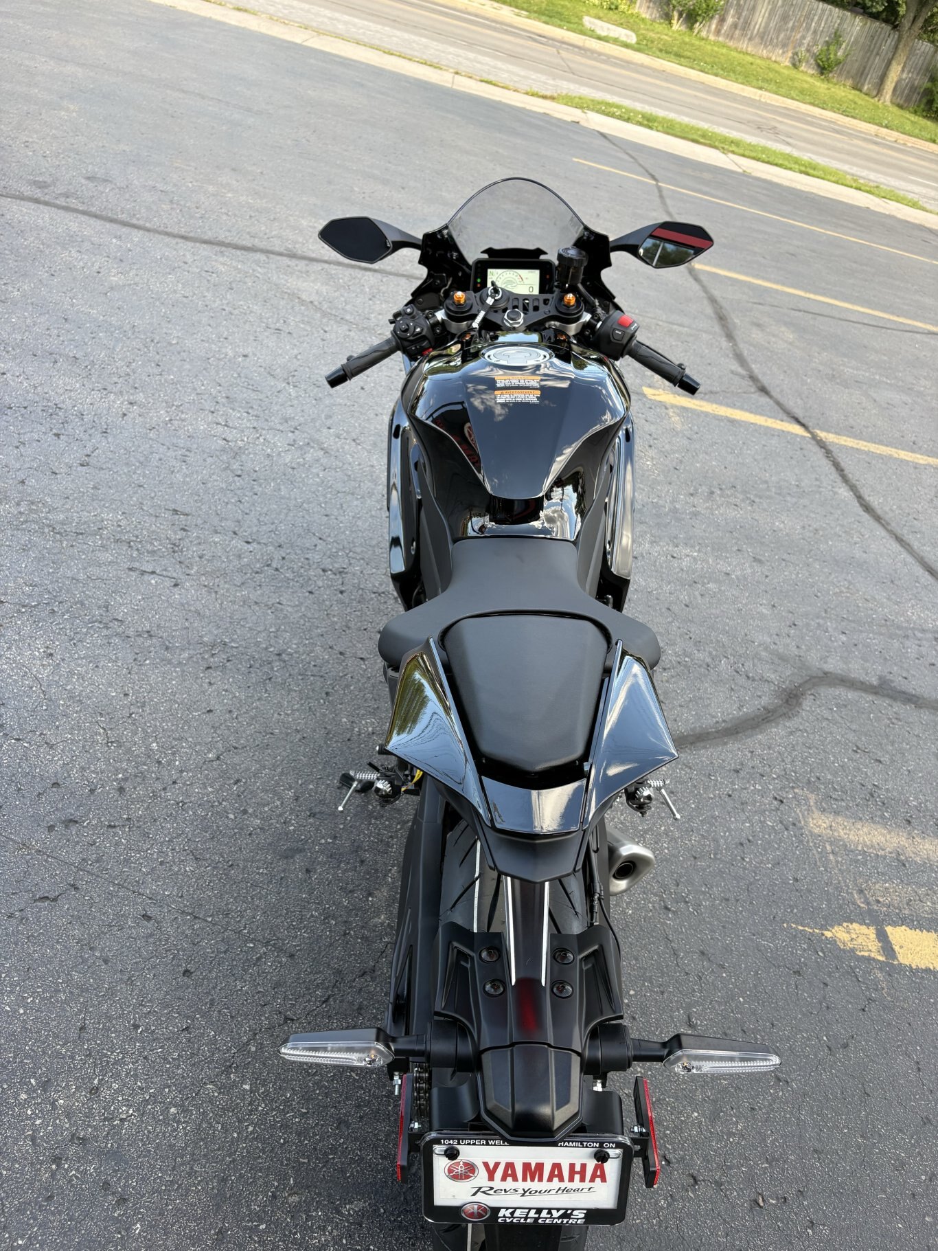 2026 Yamaha YZF R7 Raven Black