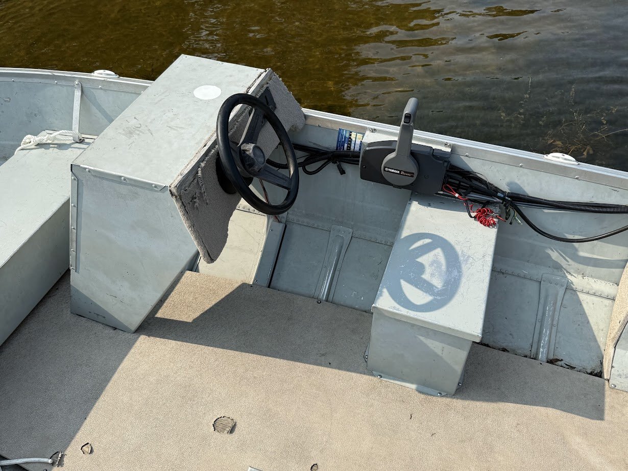 14 ft Aluminum Fishing Boat | Steering Wheel | 20 hp Yamaha