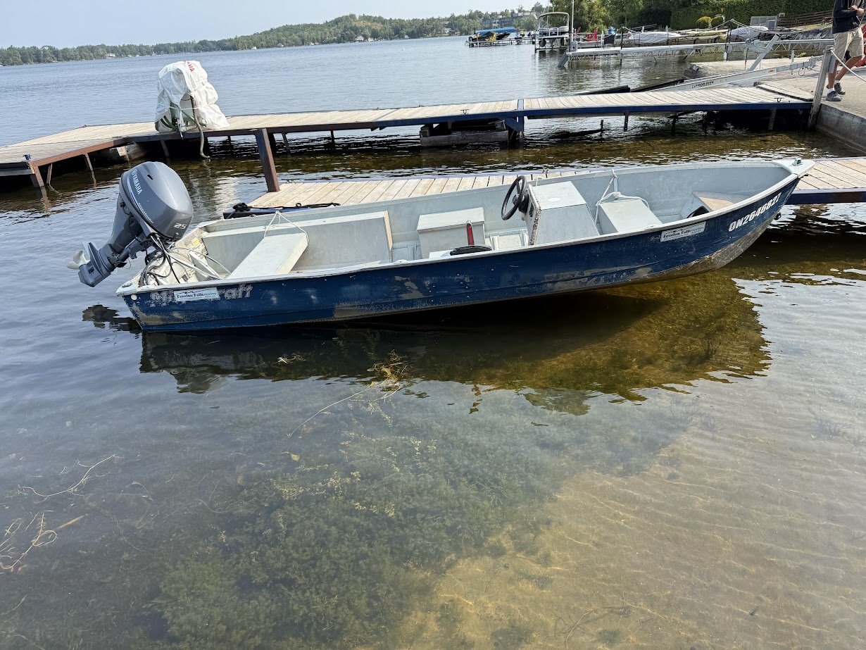 14 ft Aluminum Fishing Boat | Steering Wheel | 20 hp Yamaha