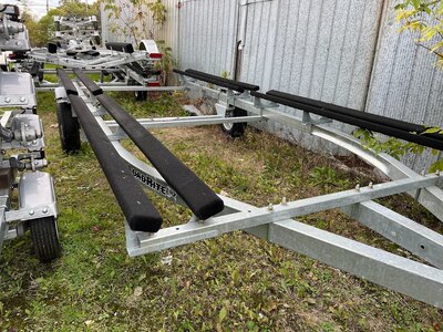 Loadrite Pontoon P20 / 22