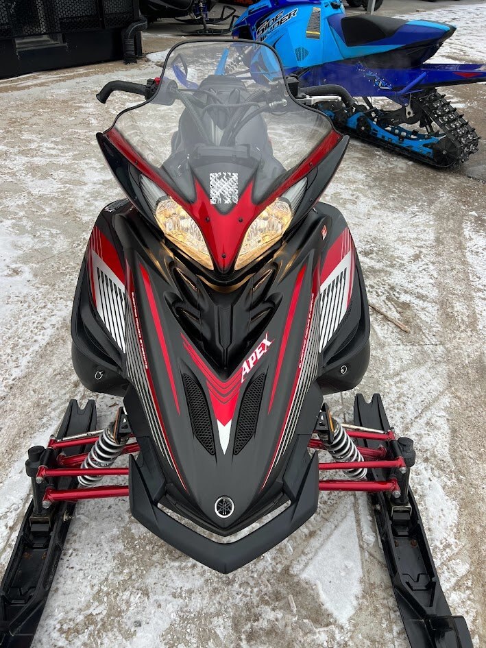 2015 Yamaha Apex SE