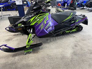 2019 Arctic Cat ZR 9000 | 300 HP  | Only 3800 KMS