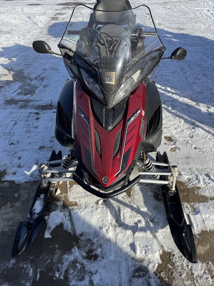 2014 Yamaha Venture TF | Fully loaded| New track