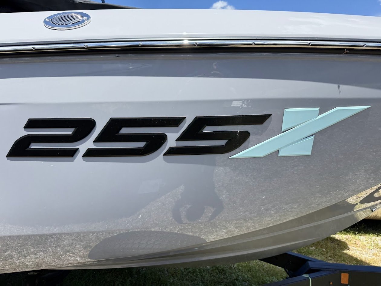2026 Yamaha 255XD Dolphin Grey