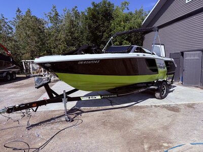 2013 Fourwinns H200 RS | Very Clean Boat!!! | 300HP V8 | Tons of cool features | Trailer included | Low hours