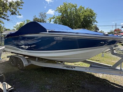 2015 Bryant Calandra 23 | Trailer included | Very low hours | Very nice unit