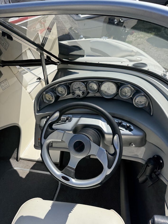2007 Bayliner 185 | Brand new engine 3.0 Mercruiser | Trailer included