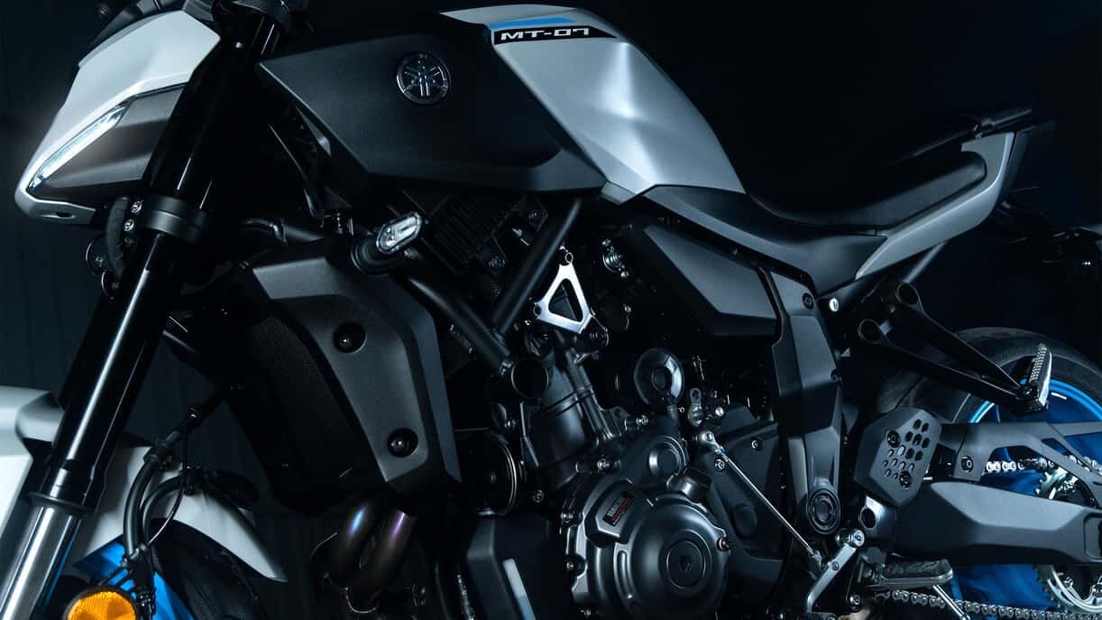 2025 Yamaha MT 07 Matte Raven Black