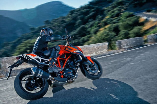 KTM 1290 SUPER DUKE R ABS 2014