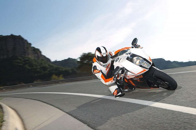 KTM 1190 RC8 R 2014