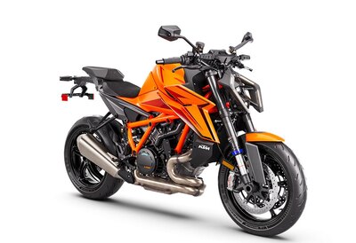 2026 KTM 1390 Super Duke R EVO Orange
