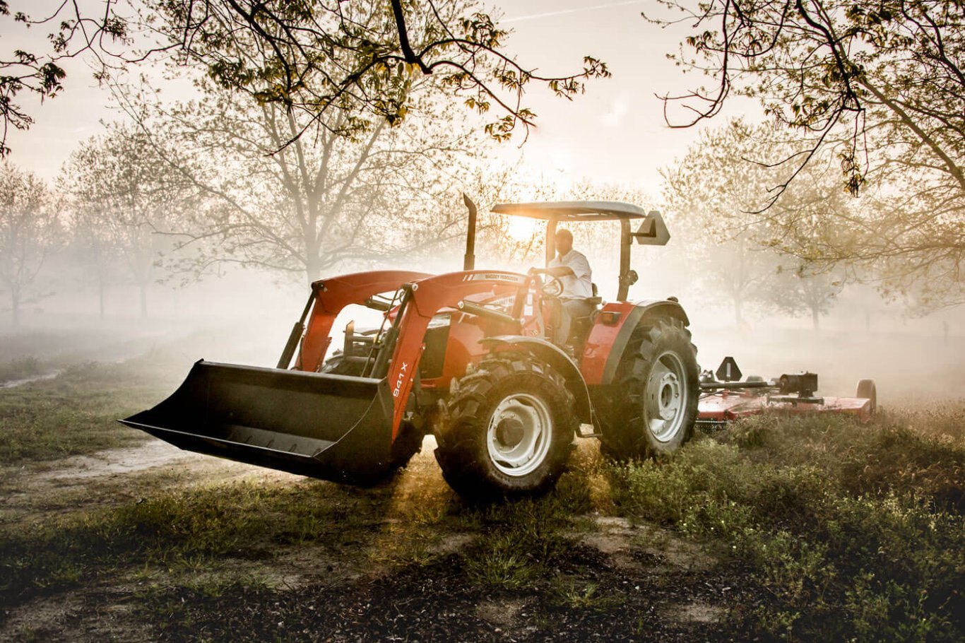 Massey Ferguson 5700 Global Series Mid Range Tractors MF 5711 D