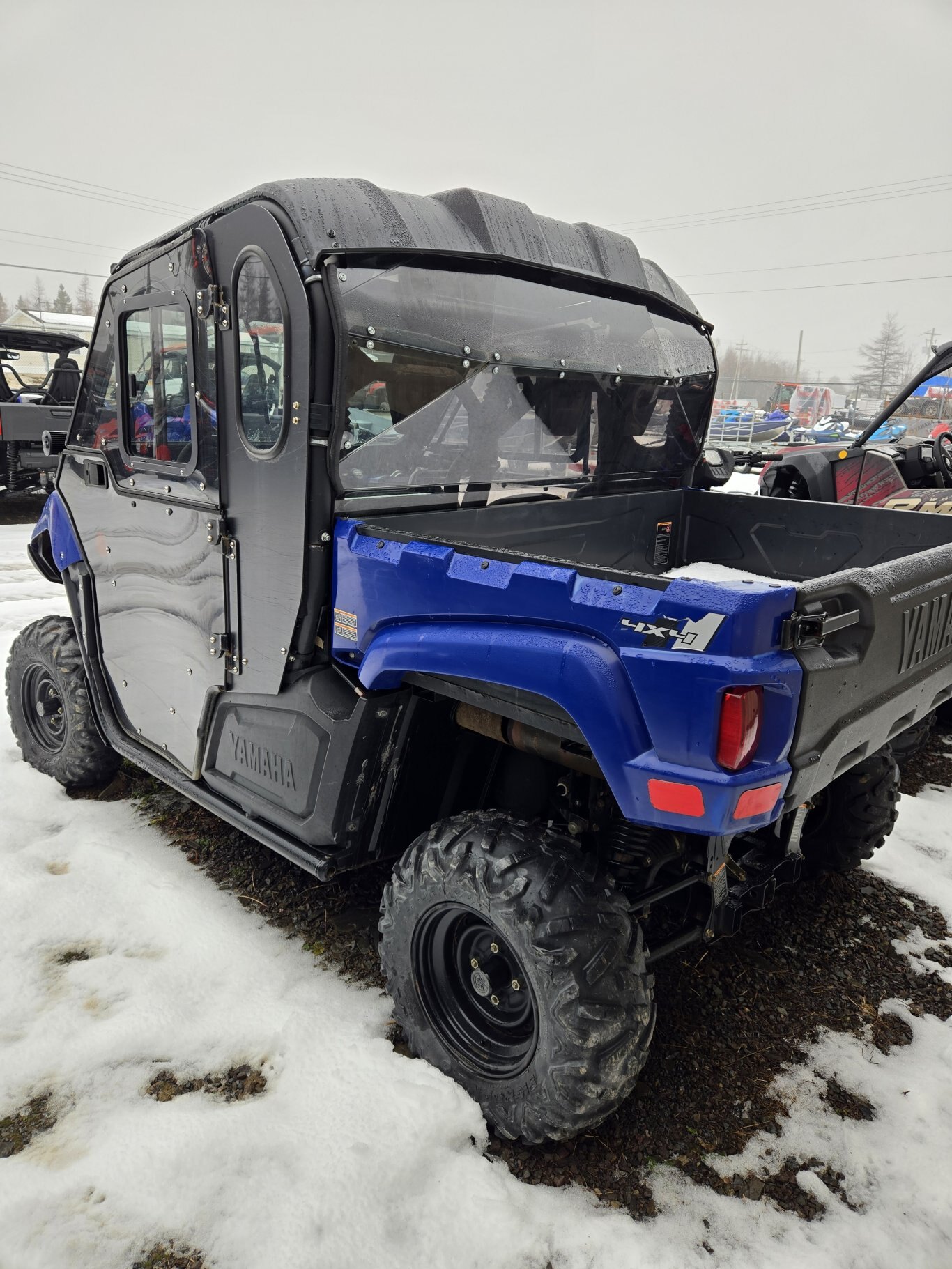 2021 YAMAHA 700 VIKING WITH A PLOW