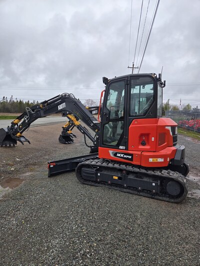 MX570A MINI EXCAVATOR