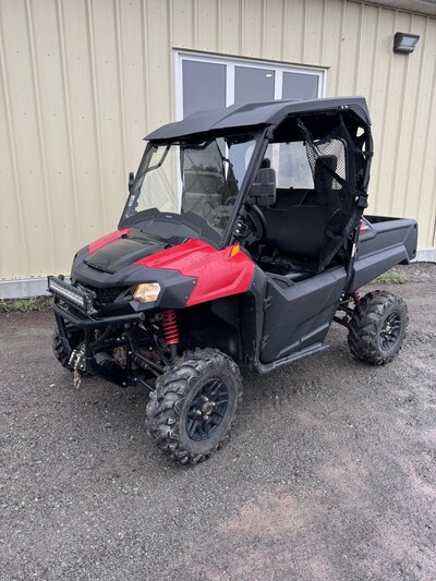2024 Honda Pioneer 700-2 Deluxe