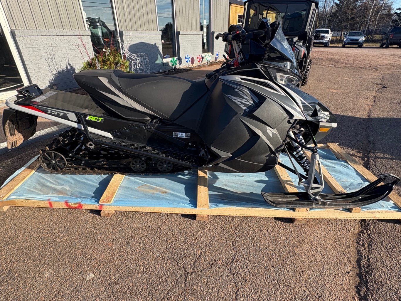 2019 Arctic Cat ZR 9000 Thundercat (137) iACT