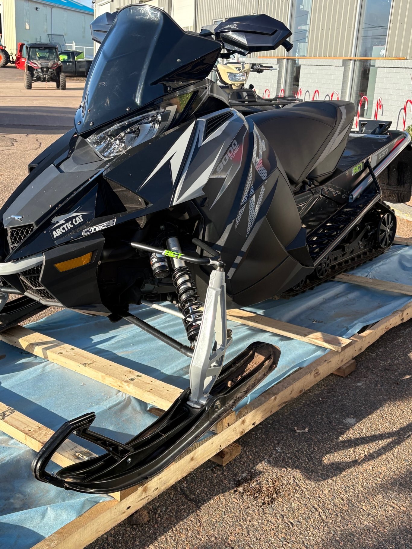 2019 Arctic Cat ZR 9000 Thundercat (137) iACT