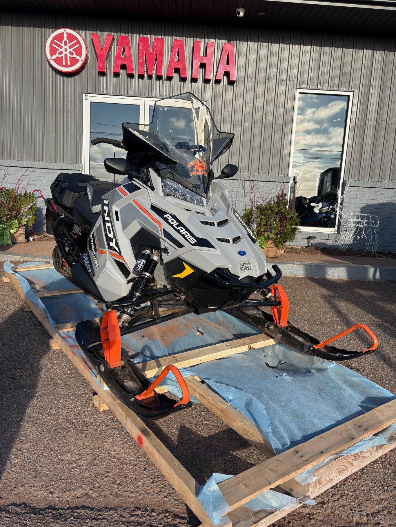 2022 Polaris 850 INDY ADVENTURE 137 - 6043kms