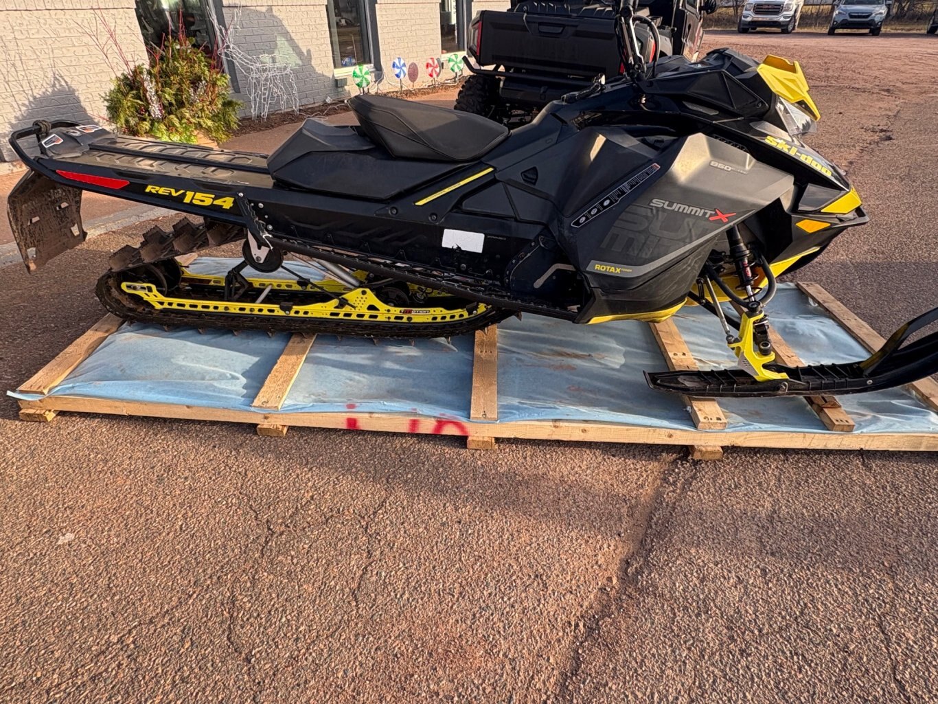 2018 Ski Doo Summit X 850 E Tec 154 6010kms