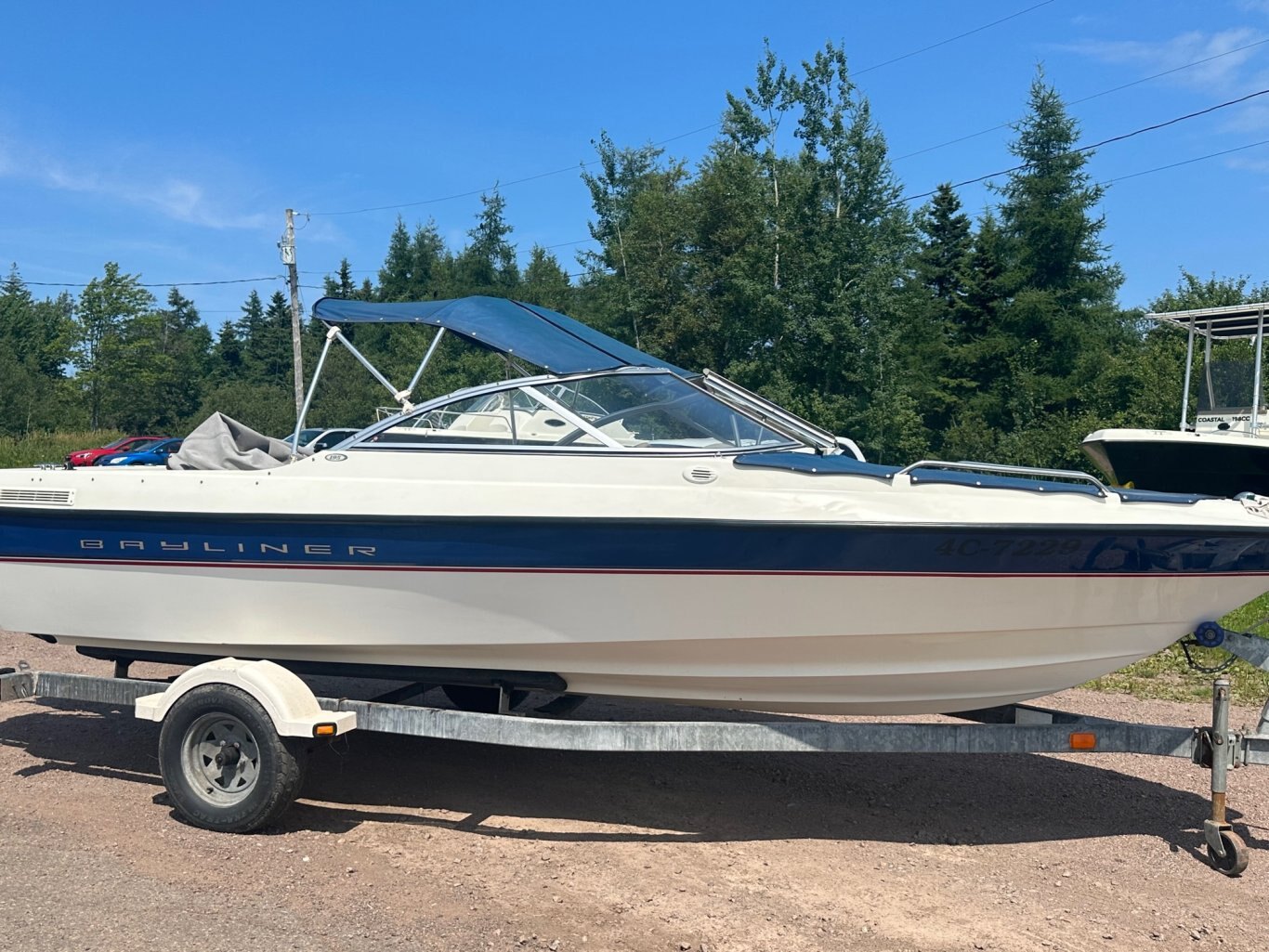 2005 Bayliner 195 Classic with 3.0 Merc with Trailer