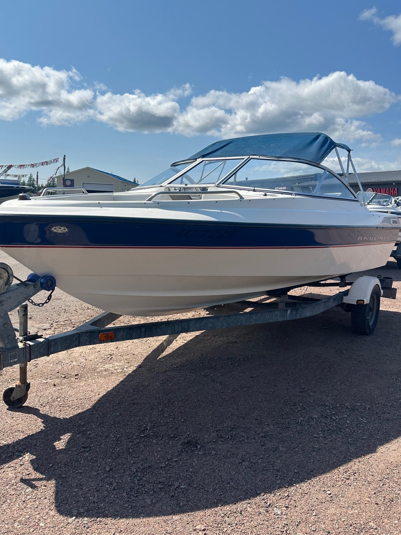 2005 Bayliner 195 Classic with 3.0 Merc with Trailer