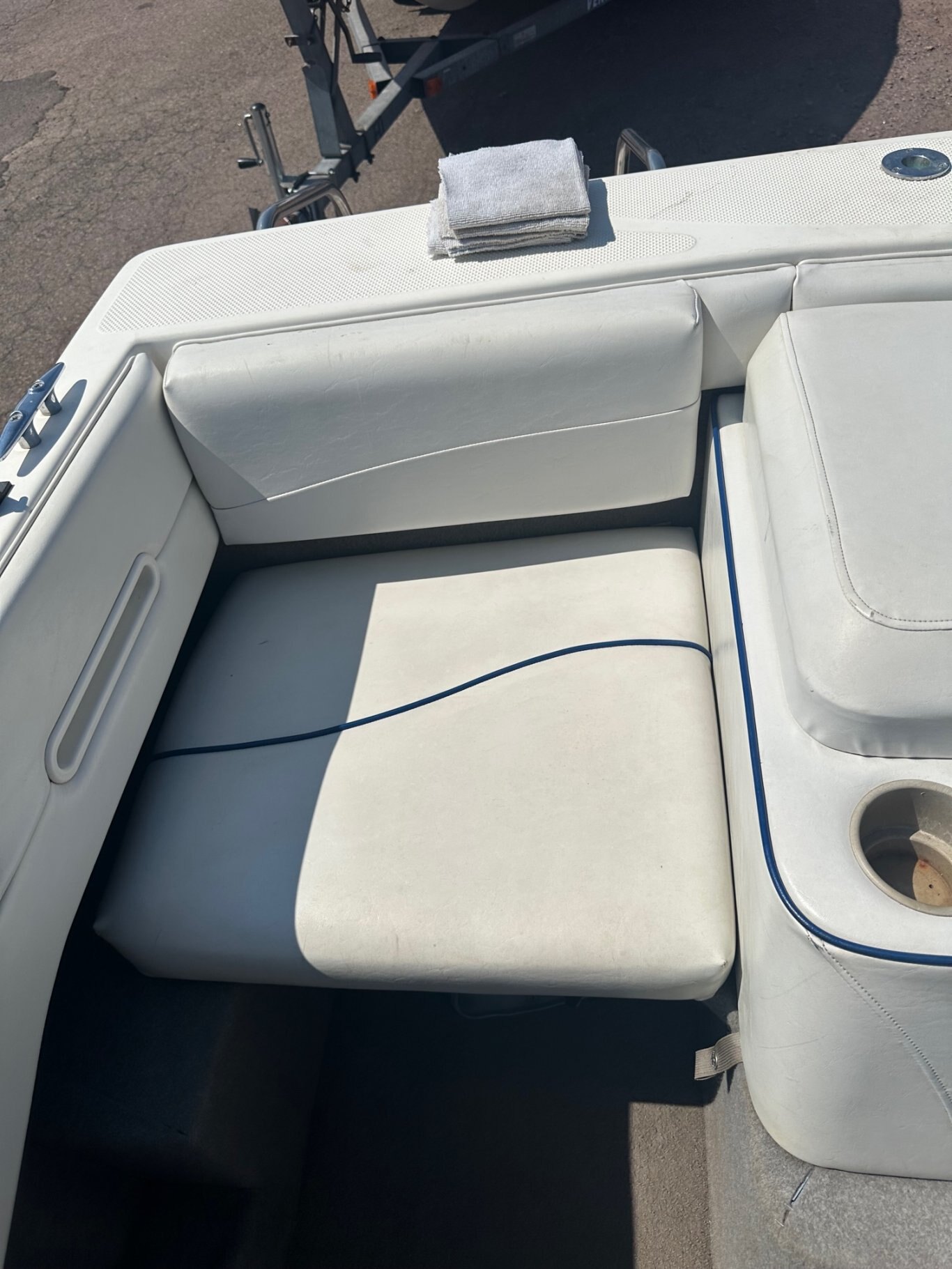 2005 Bayliner 195 Classic with 3.0 Merc with Trailer