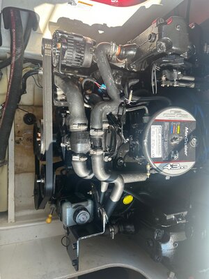 2015 Bayliner 185 Flight Series with 4.3L Merc Engine & Trailer