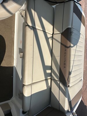 2015 Bayliner 185 Flight Series with 4.3L Merc Engine & Trailer