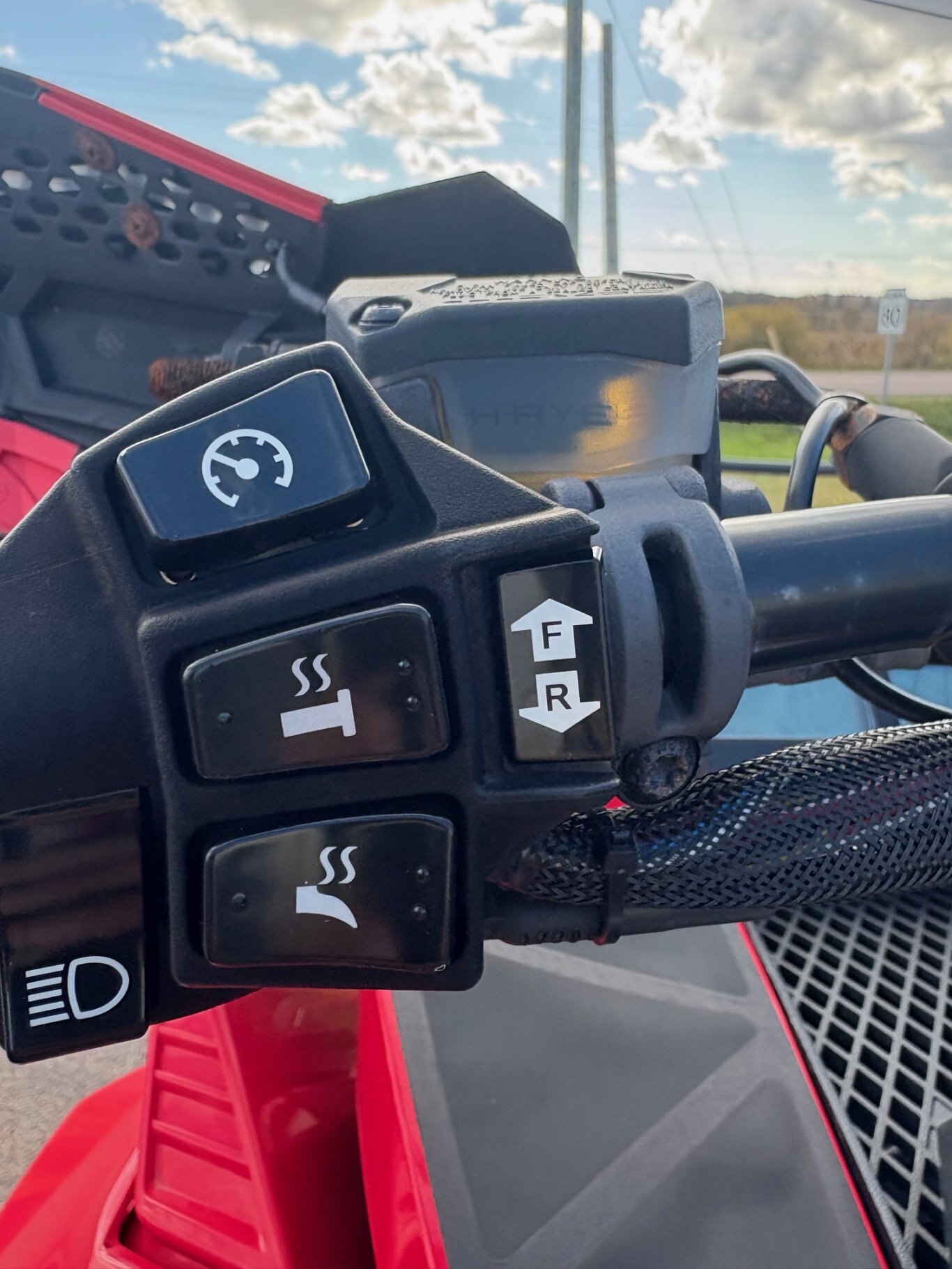 2019 Yamaha Sidewinder L TX SE Broken front Plastic